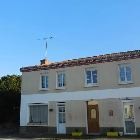 Holiday home L'ancien P'tit Bistrot Saint-Hilaire-du-Bois (Maine-et-Loire)